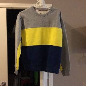 Aritzia Avalance sweater